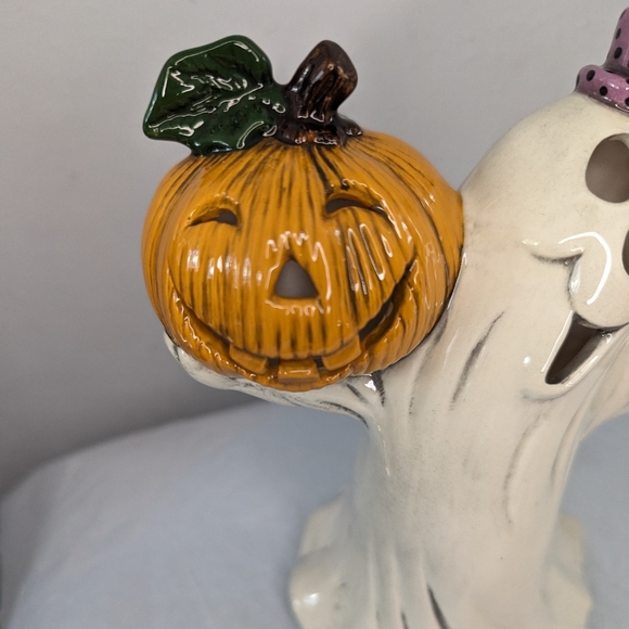 Halloween Ghost w/Pumpkin Ceramic - Picture 2 of 6